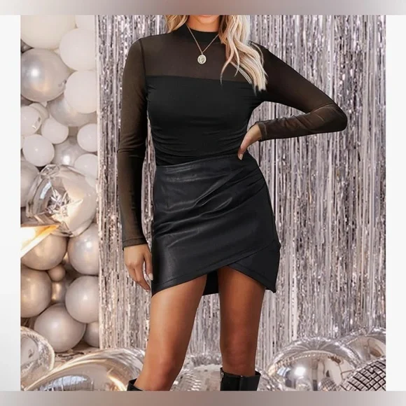 Elegant Black Sheer Long Sleeve Top - Picture 3 of 6